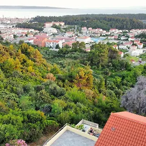 Apartment Lumar